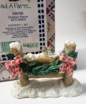 Enesco Mary Mary Had A Farm #299766 1997 Outdoor Fence With Birds Figurine