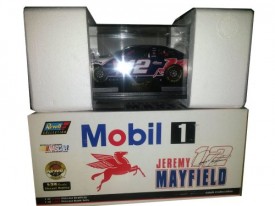 Revell Collection 1999 Mobil 1 Ford Taurus Jeremy Mayfield #12 1:24 Scale [Toy]