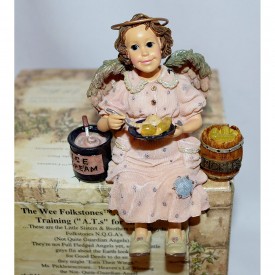 Wee Folkstones Boyds Figurine Ms. Picklesencream