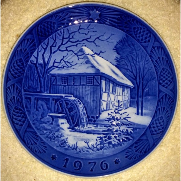 Royal Copenhagen Christmas Plate - 1976 Vibaek Water Mill