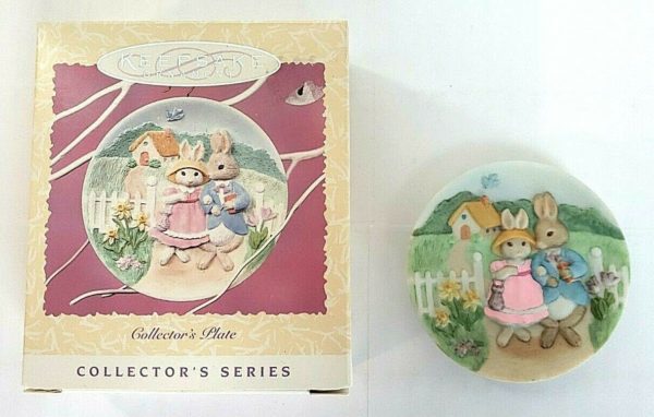 Hallmark Keepsake Ornament Collectors Plate 1997 Sunny Sunday Best