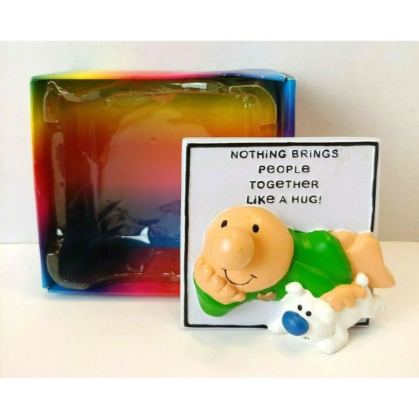 Ziggy Magnet Plaque - Nothing Brings People Together Like A Hug! - Ziggy With Dog