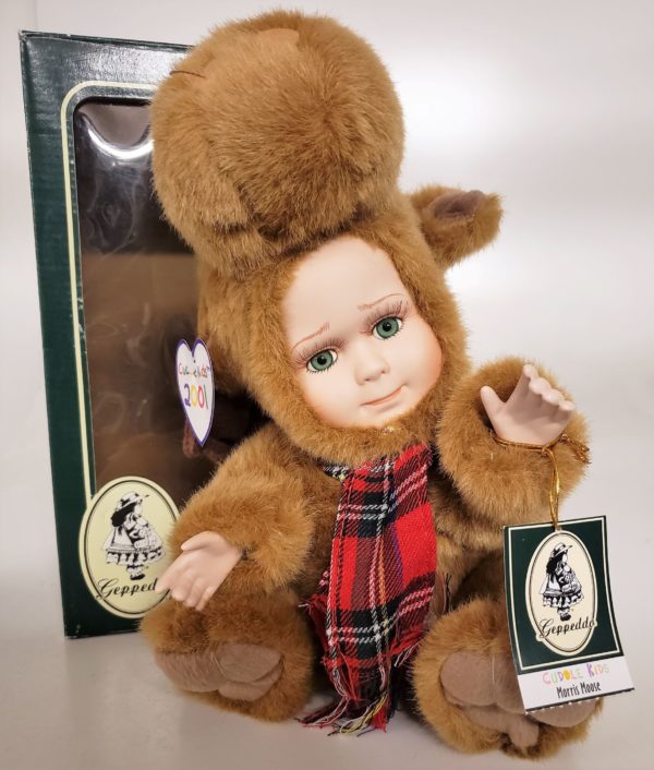 GEPPEDDO 2001 Morris Moose CUDDLE KIDS Plush Porcelain Doll 10"