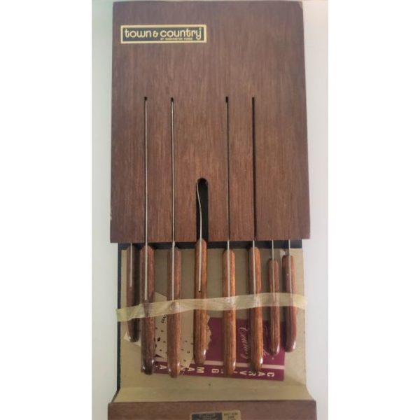 Vintage Town & Country Stainless Steel 8 Piece Cutlery Knife Set w/ Wood Wall Stand