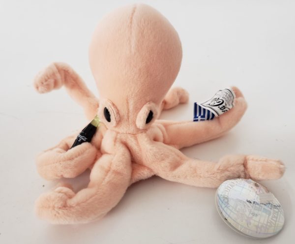 1999 International Collection Collectible Coca-Cola Bean Bag Plush - Oppy The Octopus Greece