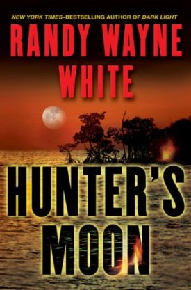 Hunters Moon (Doc Ford)  (Hardcover)