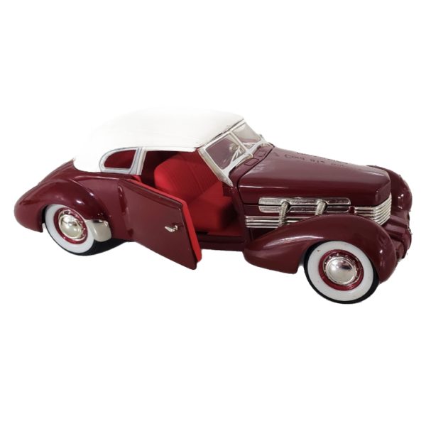 National Motor Museum Mint Burgundy 1937 Cord 812 Supercharged 1:32 Scale