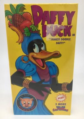 Daffy Duck in Yankee Doodle Daffy Plus 3 More Color Cartoons! (VHS Tape)