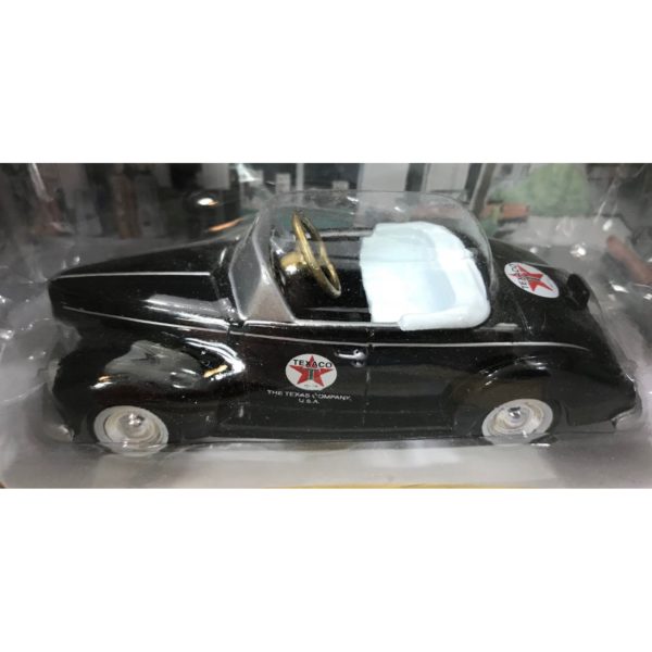 Gearbox Limited Edition Collectible - 1940 Ford Deluxe Coupe Pedal Car 1/64