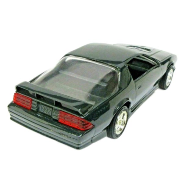 #6028 AMT/ERTL 1992 Chevy Camaro Z/28 Polo Green 1/25 Scale Plastic Promo Model Car, Fully Assembled