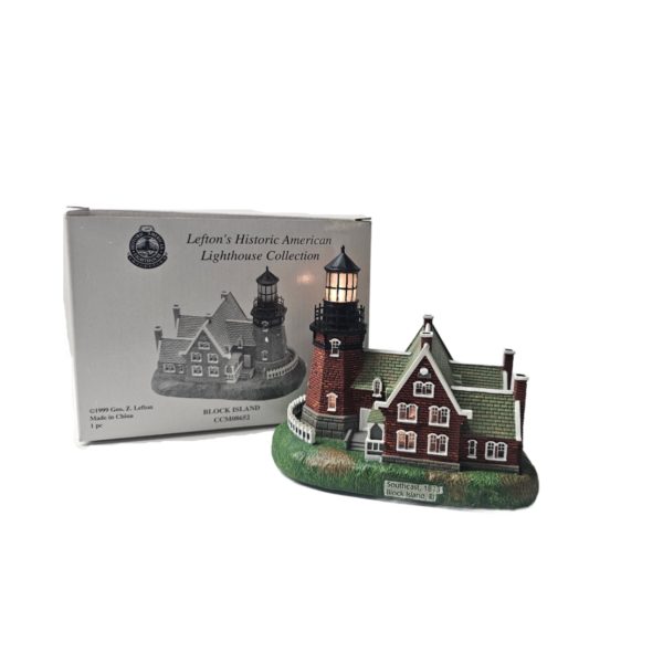 Block Island, Rhode Island Lefton Historic American 7" Resin Lighthouse 1999 CCM08652