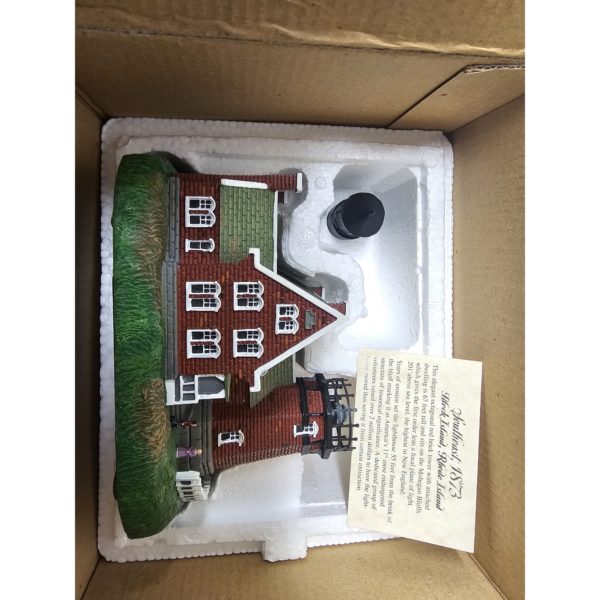 Block Island, Rhode Island Lefton Historic American 7" Resin Lighthouse 1999 CCM08652